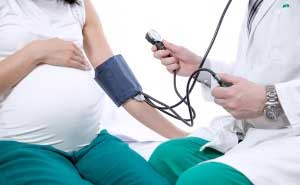 измерение давления у беременной